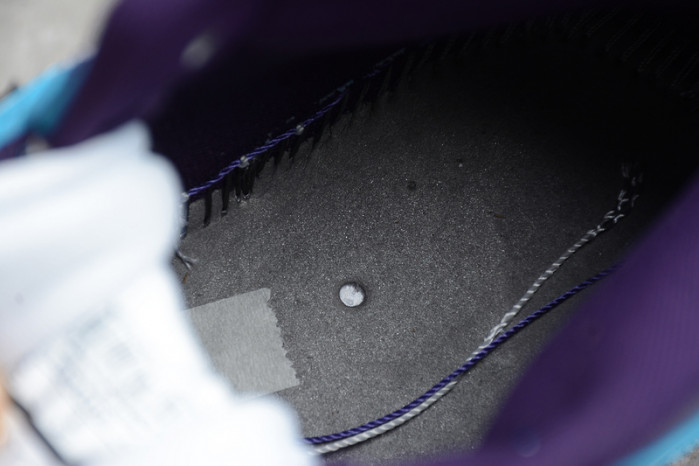 jordan 1 mid hornets 554724-415