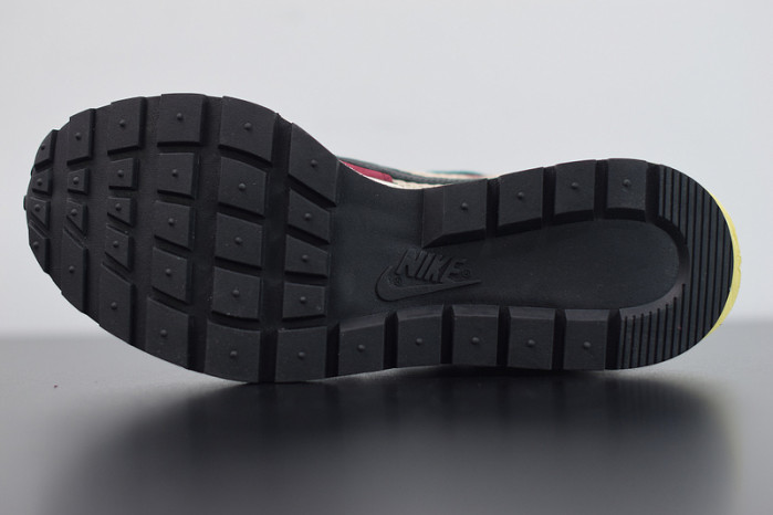 nike vaporwaffle sacai villain red neptune green dd3035-200