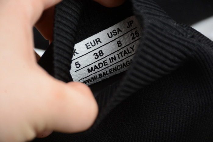 Ba*len*cia*ga speed sneaker