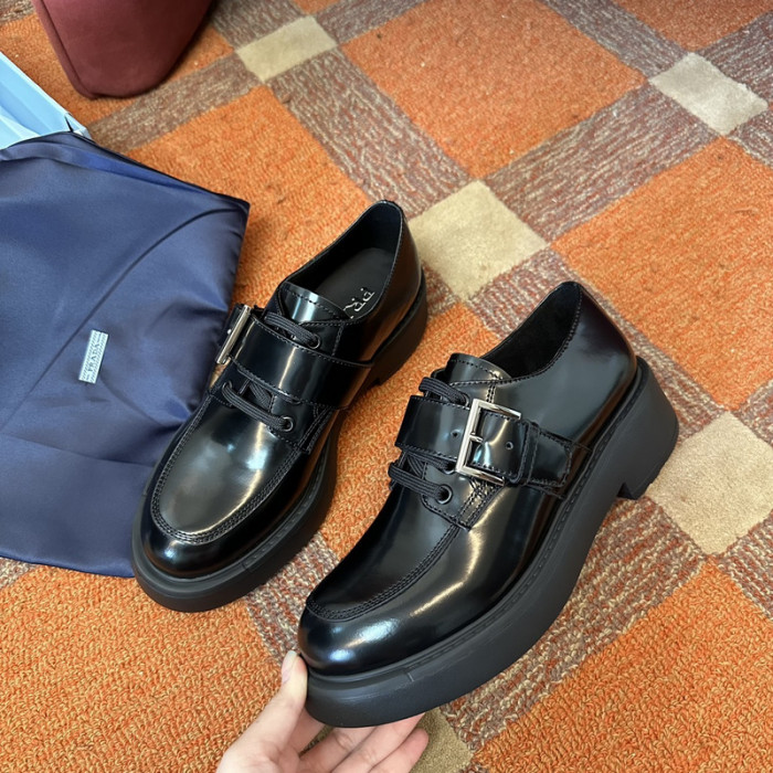 PR0DA LOAFERS