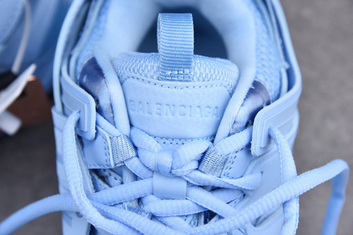 blcg track trainer light blue 542023 w2la1 4800