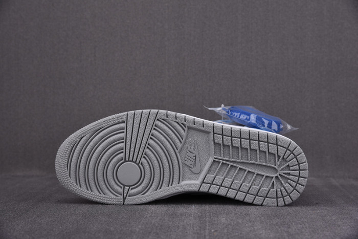 air jordan 1 retro high og hyper royal 555088-402