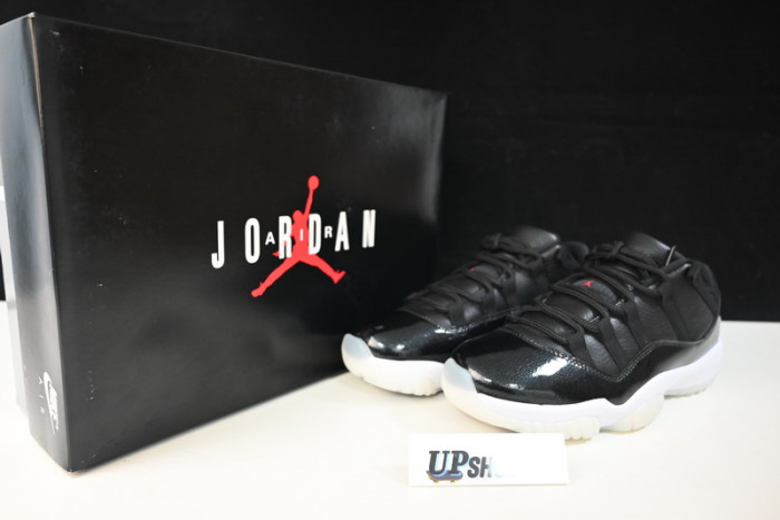 air jordan 11 retro low black-white av2187 001