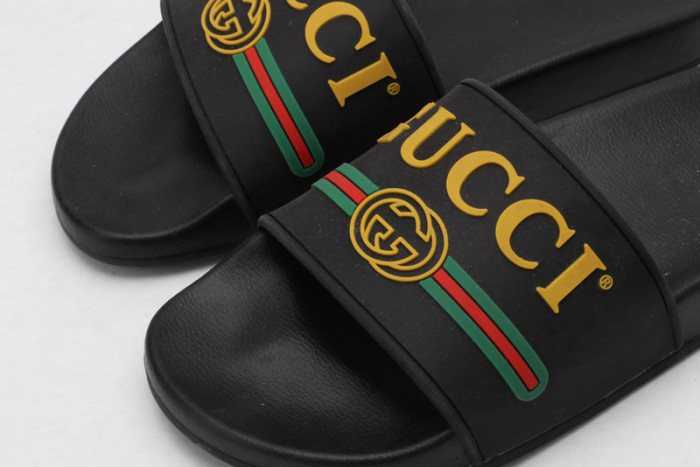 GUCC SANDALS