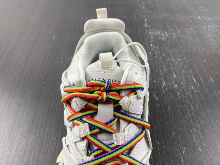 Ba*len*cia*ga track white